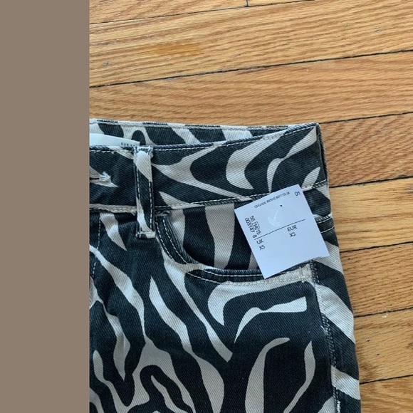 Zara zebra print denim skirt - Picture 3 of 4